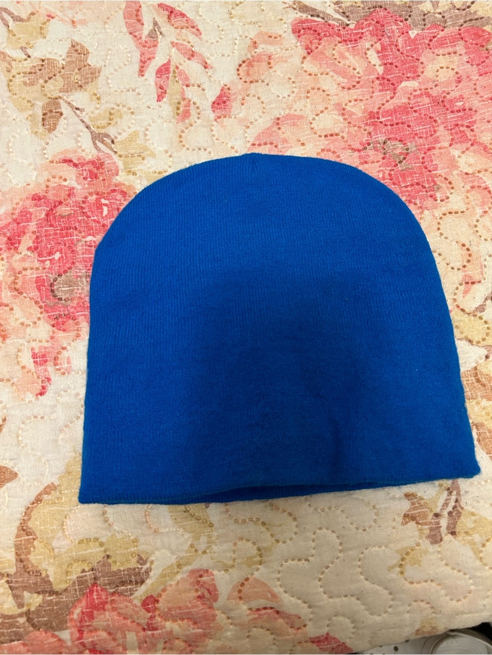 SHEIN Blue Graphic Knit Beanie - Picture 6 of 7